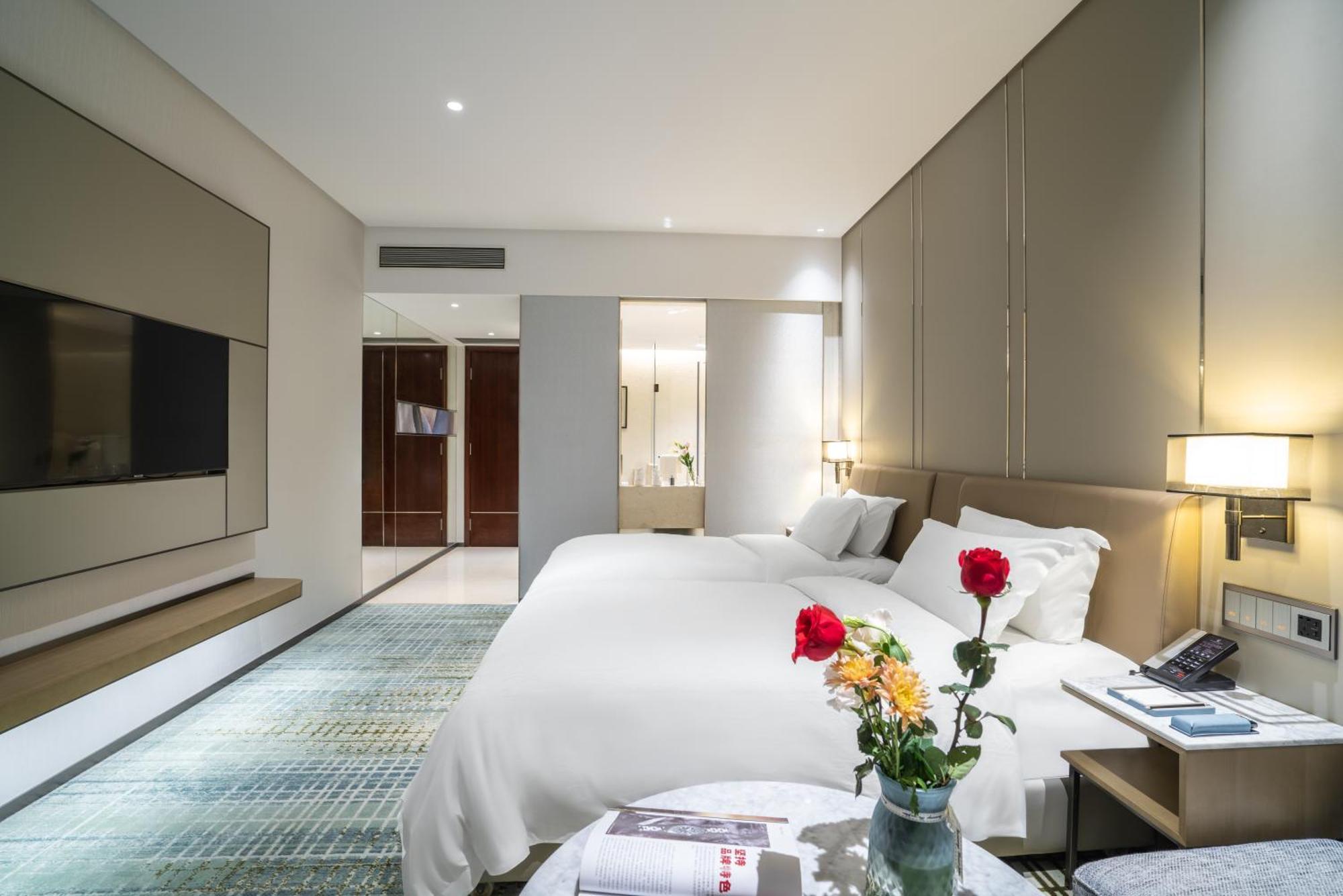Victoria Hotel Guangzhou Zhujiang New Town Extérieur photo