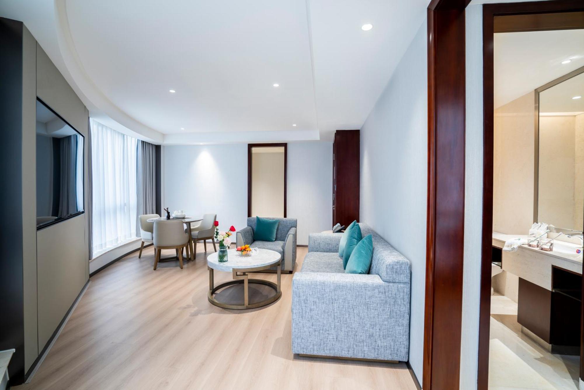 Victoria Hotel Guangzhou Zhujiang New Town Extérieur photo