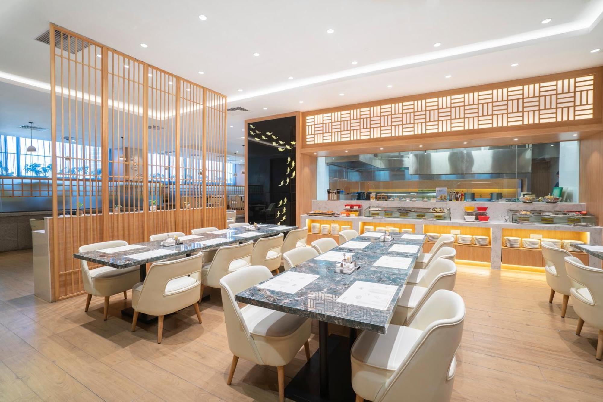Victoria Hotel Guangzhou Zhujiang New Town Extérieur photo