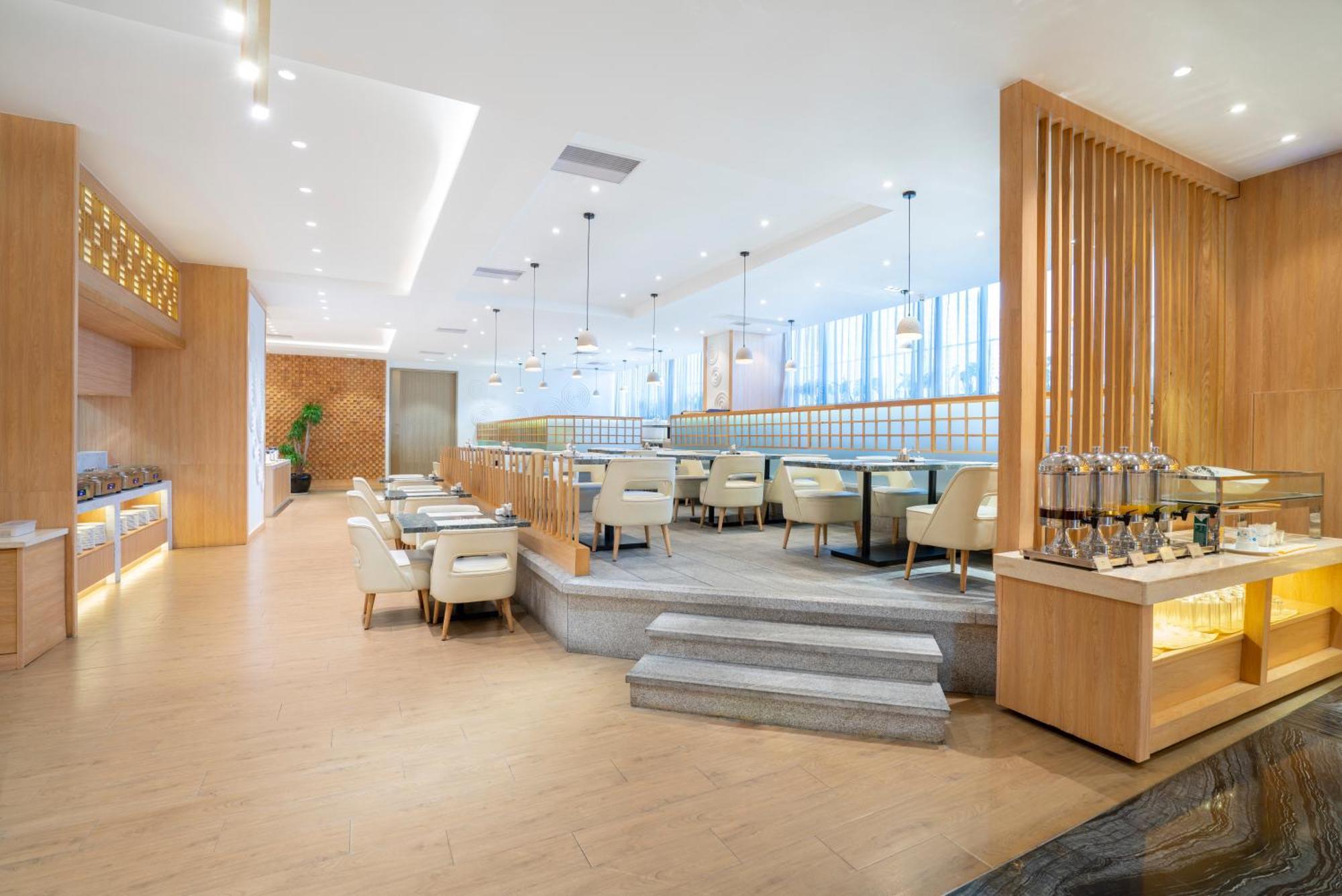 Victoria Hotel Guangzhou Zhujiang New Town Extérieur photo