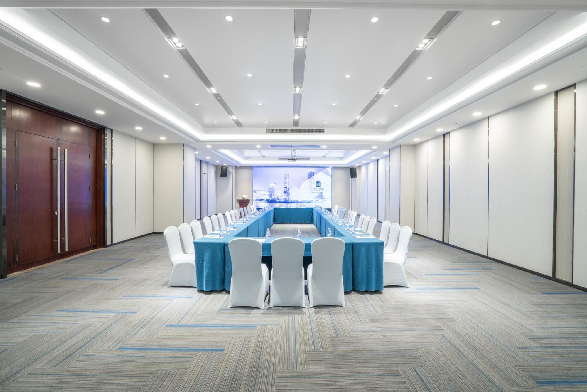 Victoria Hotel Guangzhou Zhujiang New Town Extérieur photo