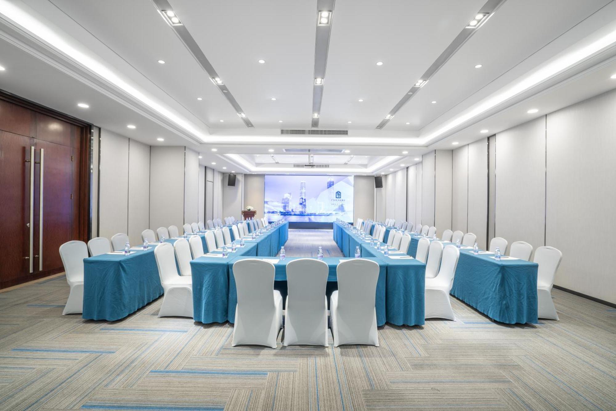 Victoria Hotel Guangzhou Zhujiang New Town Extérieur photo