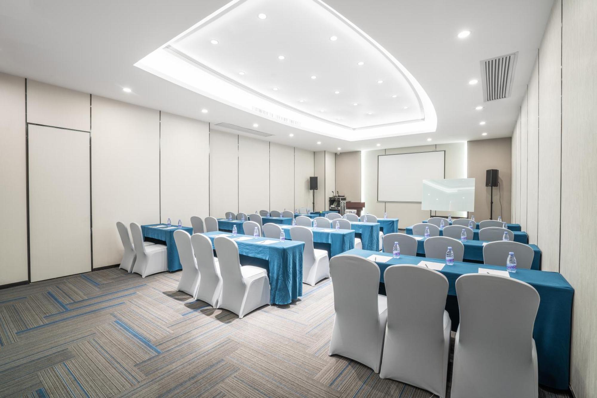 Victoria Hotel Guangzhou Zhujiang New Town Extérieur photo