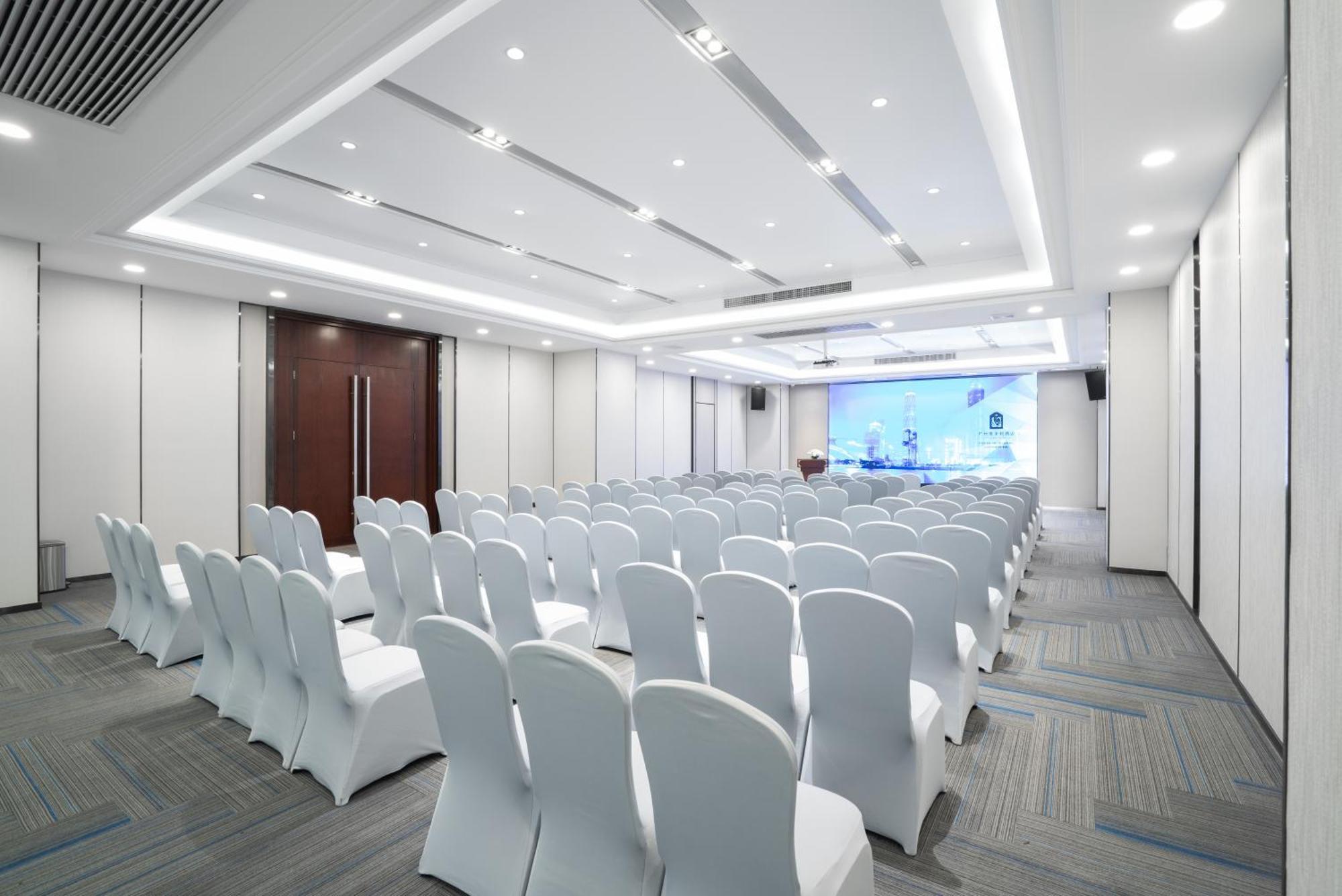 Victoria Hotel Guangzhou Zhujiang New Town Extérieur photo